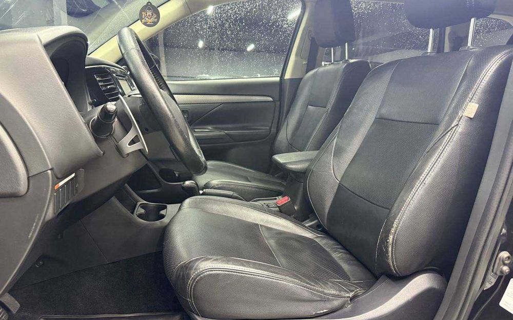 Mitsubishi Outlander 2013