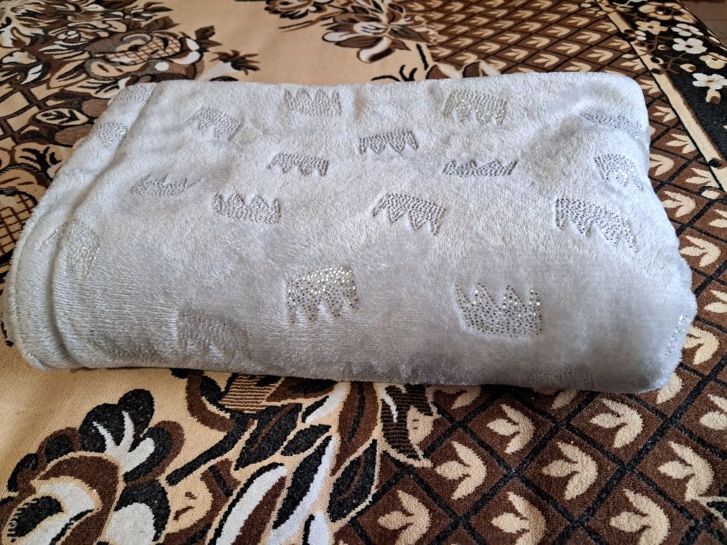 Одеяло ализе пуффи и плюшевое