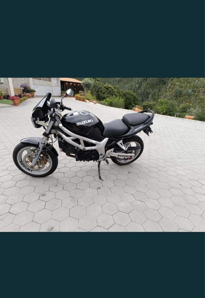 Moto suzuki sv 650