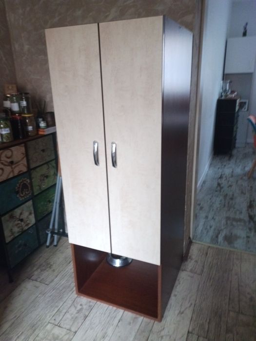 Szafa, szafka, głęboka, wysoka plus dwie szafki