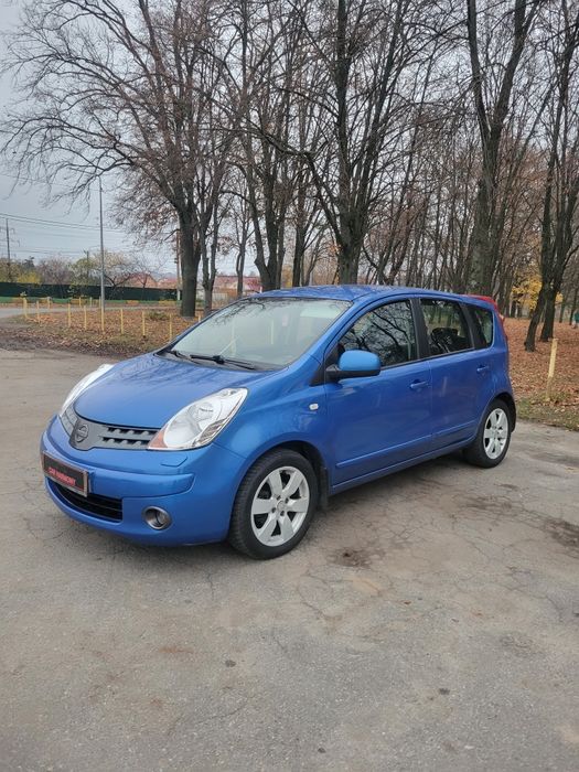 Nissan Note 2007 1.6 автомат