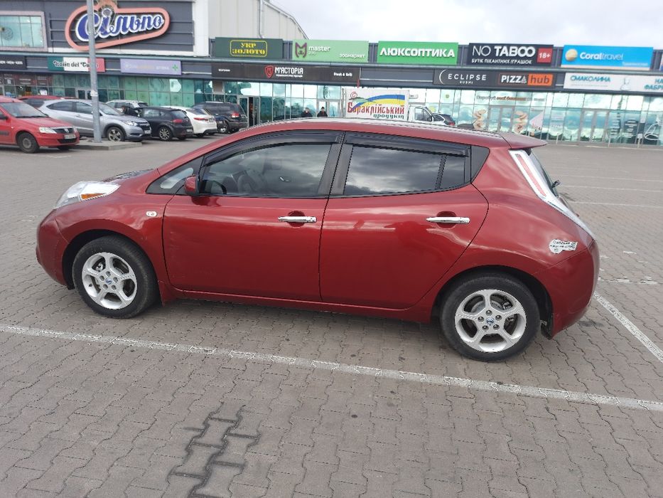 Nissan Leaf 2011р.