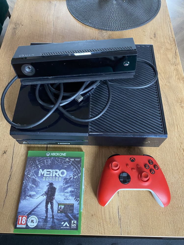 Konsola Xbox One Black 500GB Kinect Pad Gra