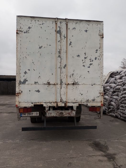 Продам мерседес 809