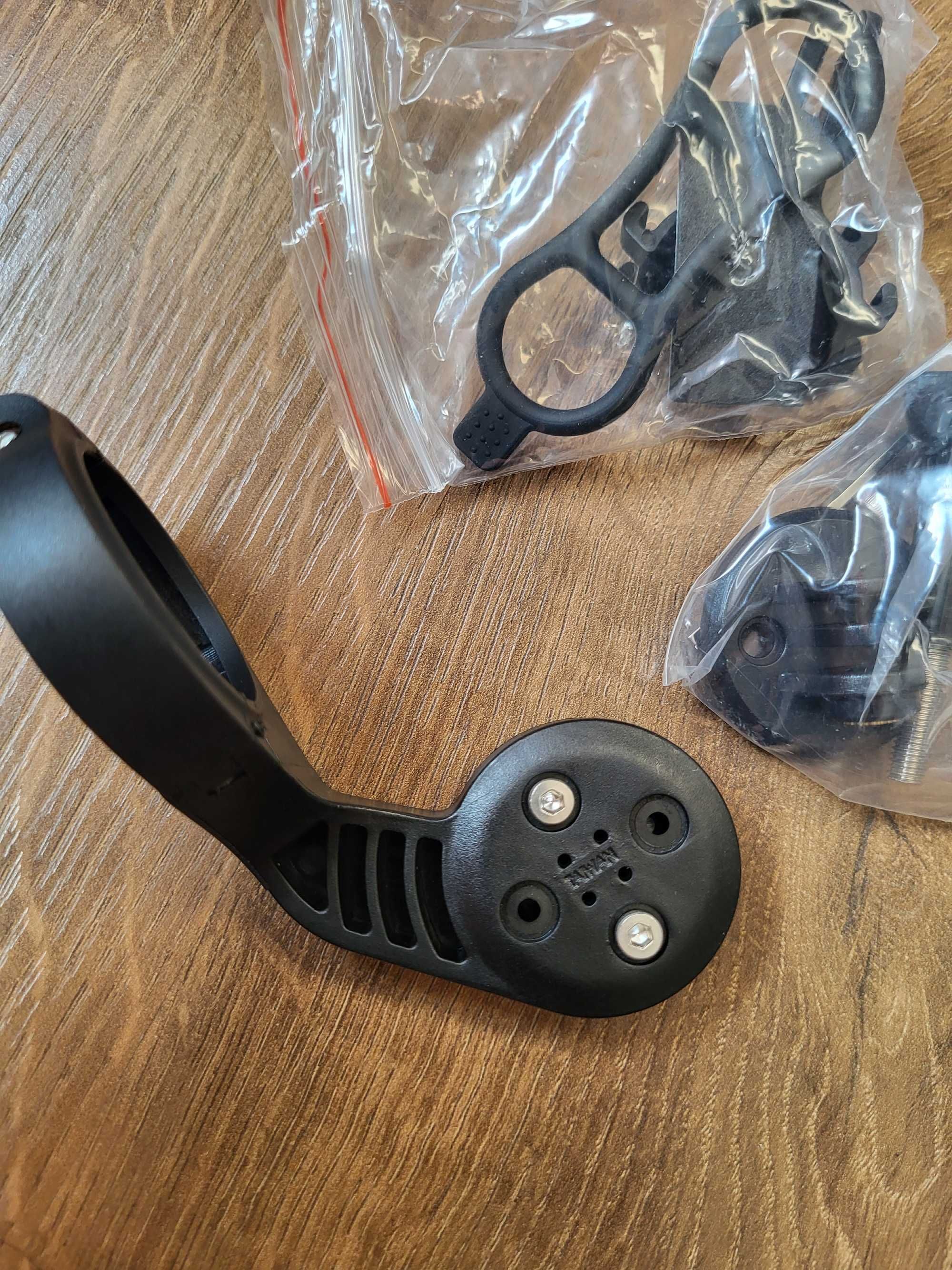 Uchwyt rowerowy marki Garmin na kierownicę pod licznik + uchwyt GoPro