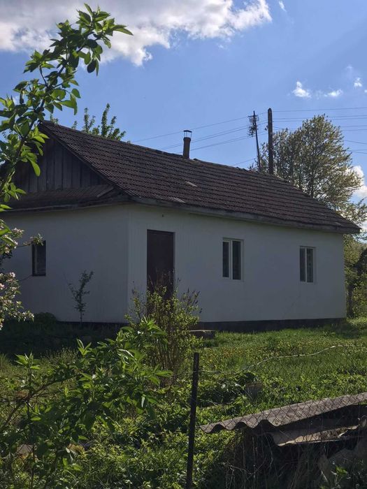 продається будиночок