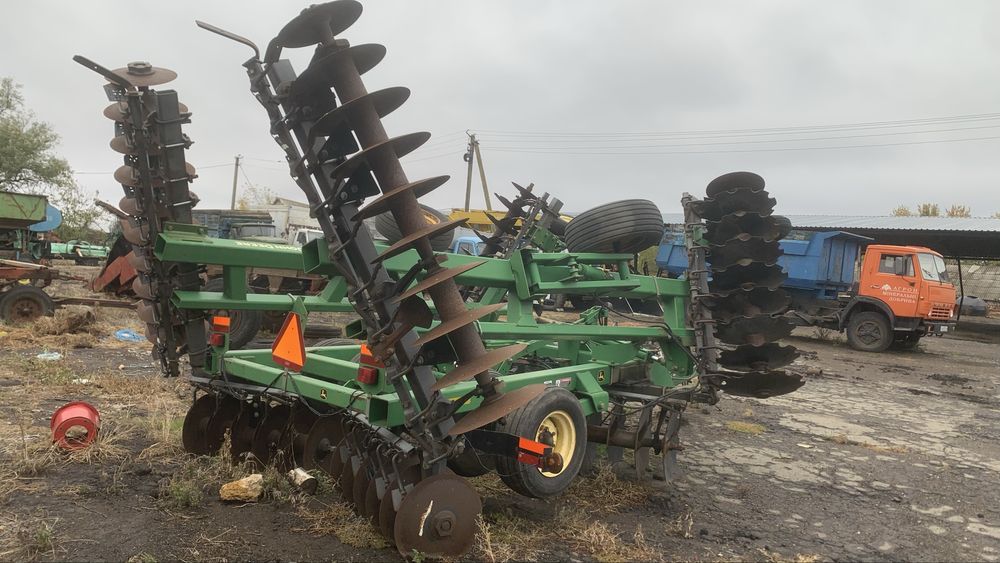 Продам МТЗ з підігрівом, КПС,  , оброикувач з компютеромта ЗІЛ,інш.