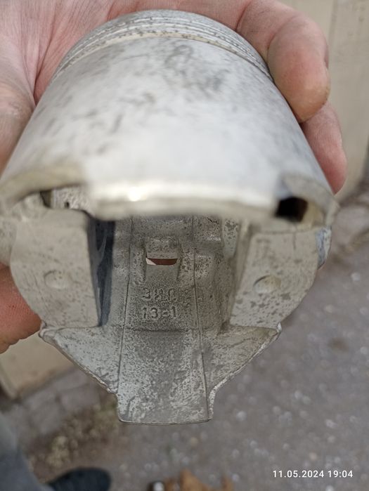 Продам новые распредвал и поршня ВАЗ 2101