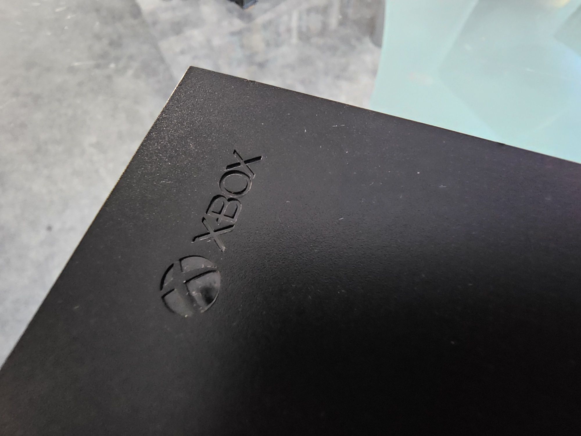 Xbox One X 1TB SSD Project Scorpio Kinect