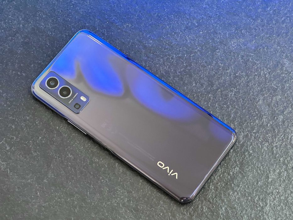 Smartfon Vivo Y52 5G 4 GB / 128 GB czarny / RATY