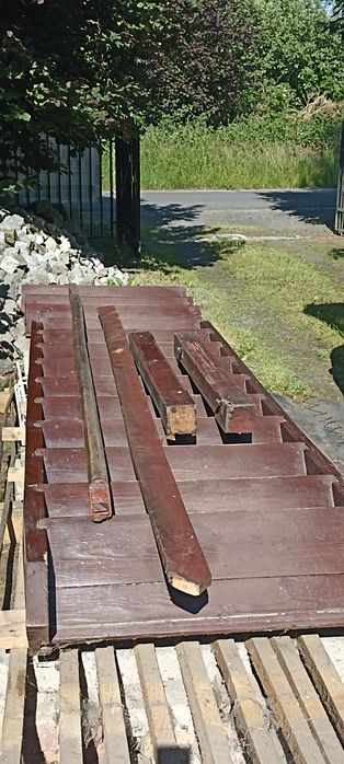 Schody dębowo bukowe