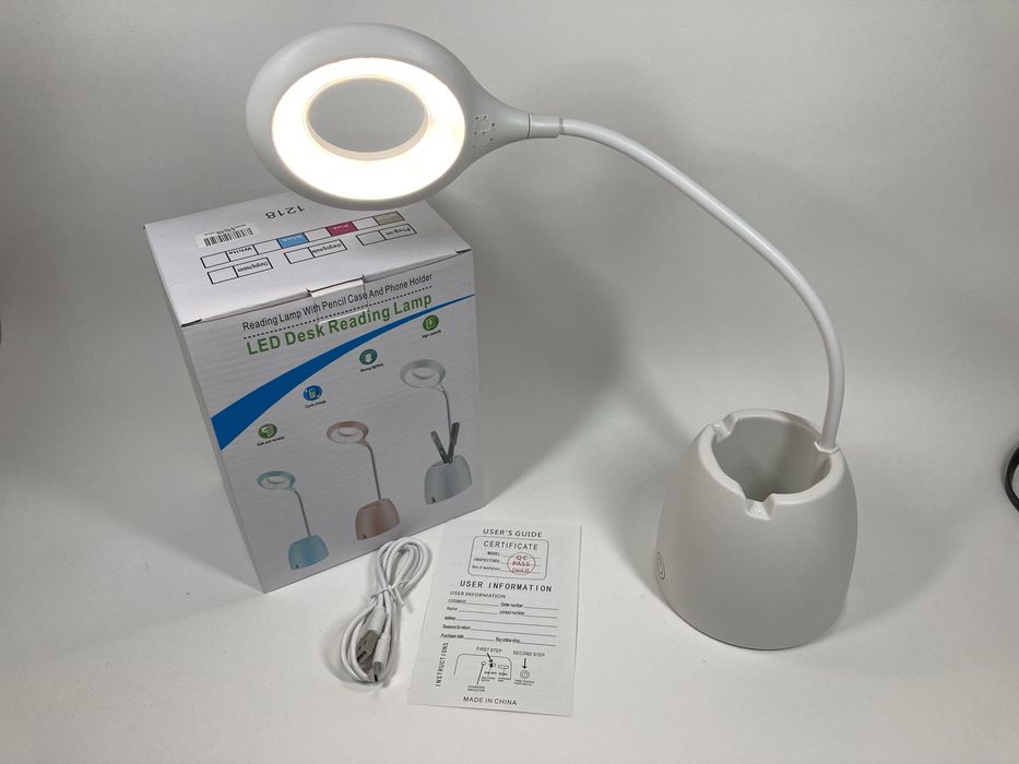 Настільна Led лампа з вбудованим акумулятором
