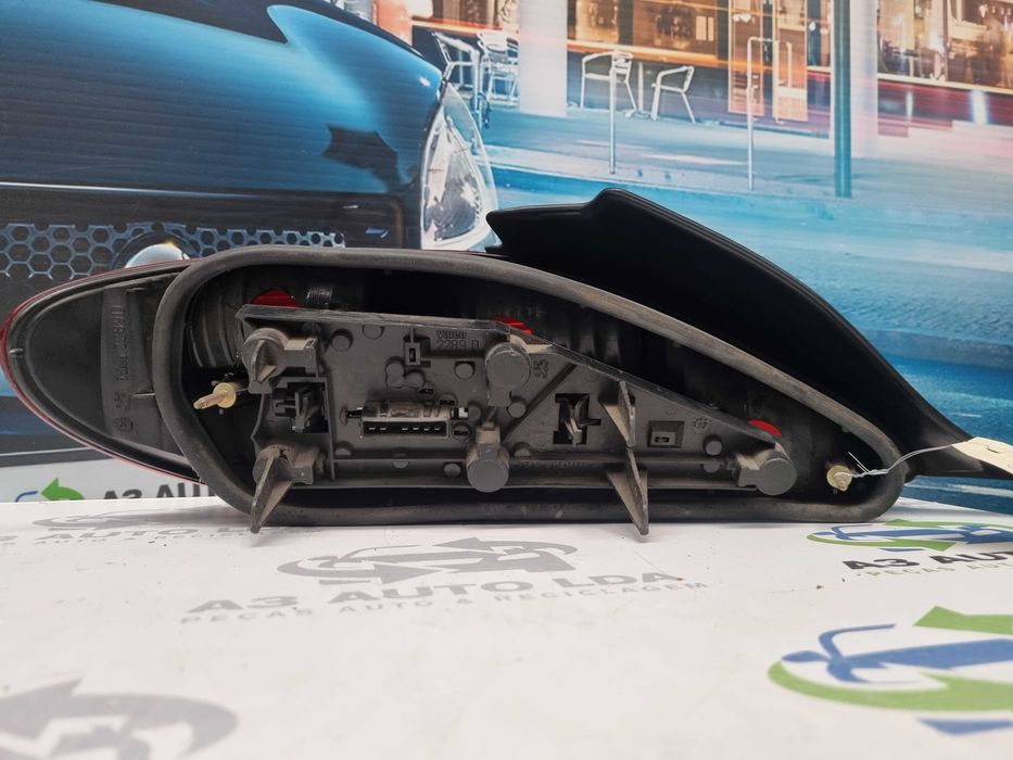 Farolim direito Peugeot 406 Coupé