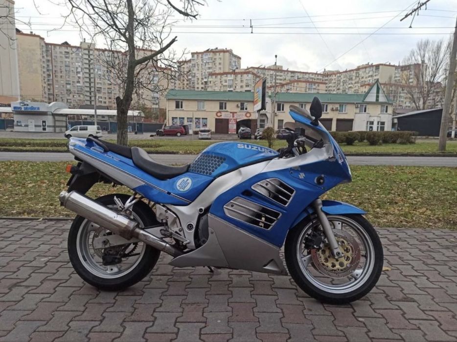 Мотоцикл Suzuki RF 600 R