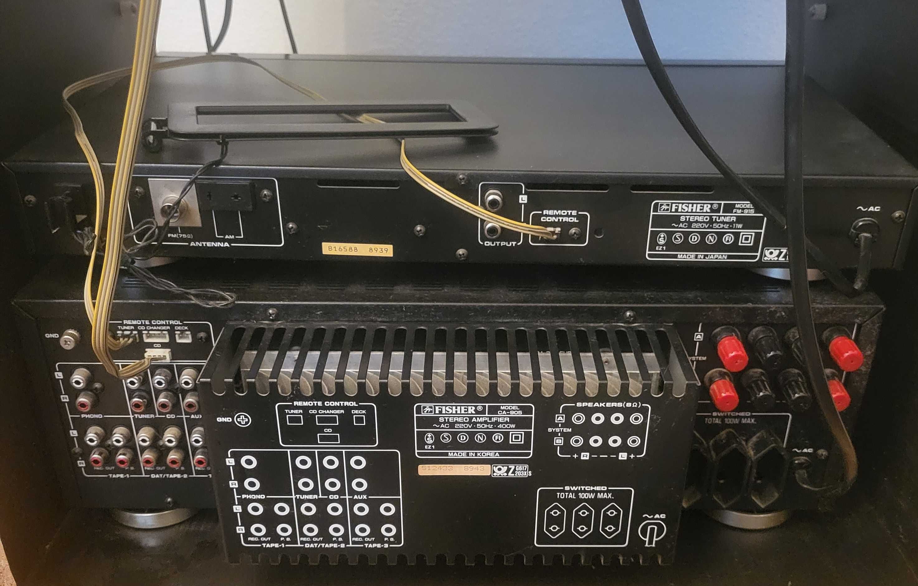 Wzmacniacz + radio firmy FISHER wraz z pilotem.