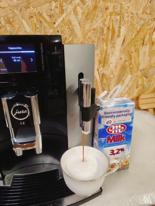 Ekspres Ciśnieniowy Jura E8