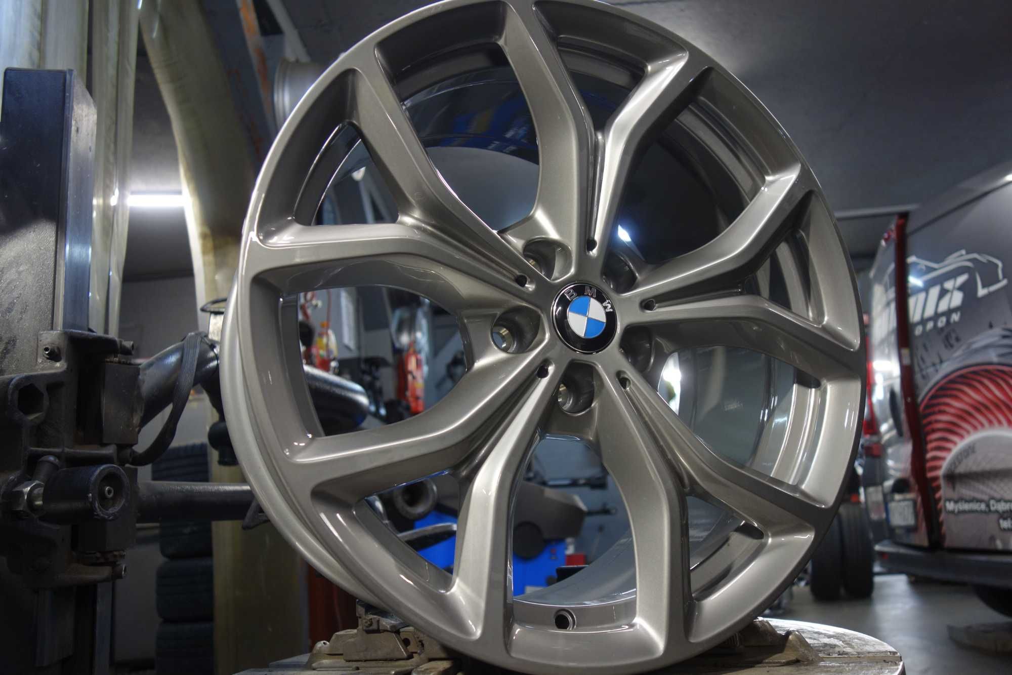 NOWE Alufelgi BMW 19" 5x112 X5 X6 Series 4 Series 8 Srebrne 744