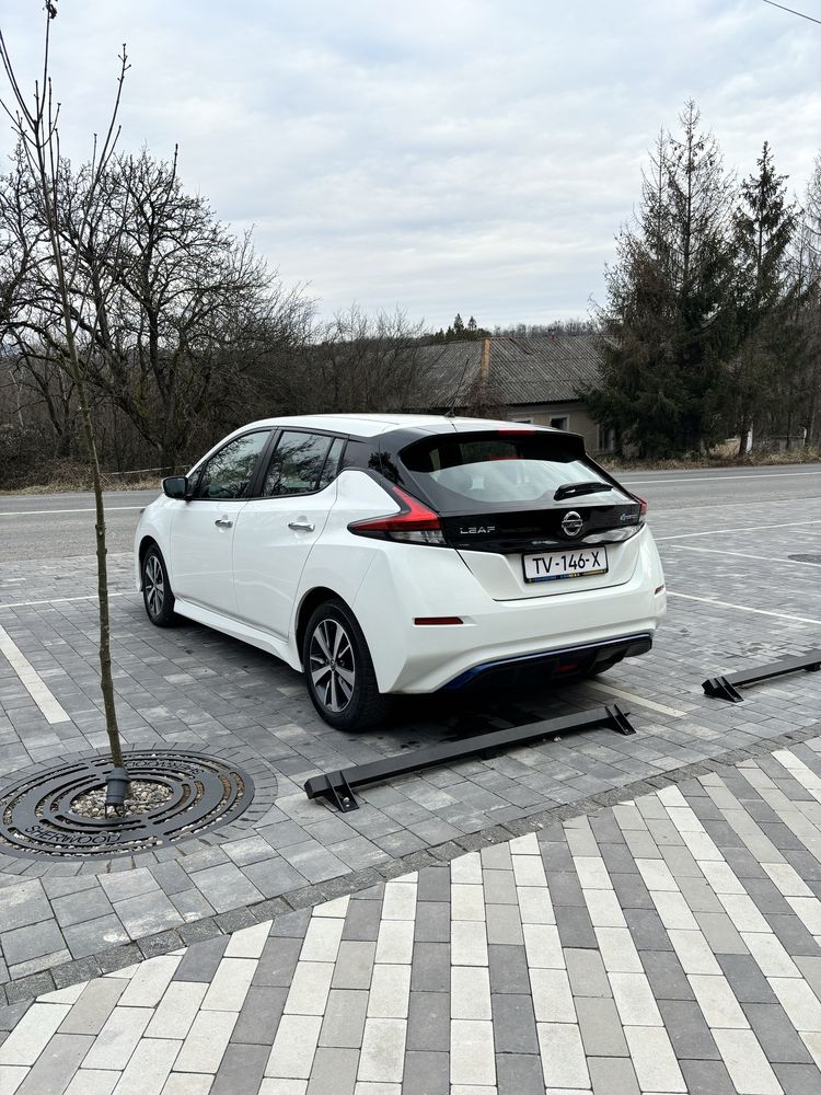 Nissan Leaf 2018p 40kwh