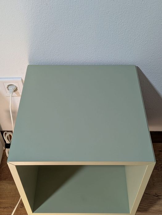 Cubos IKEA - EKET armário azul com pés