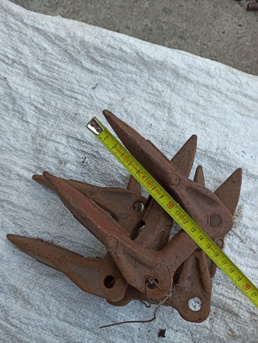 Пальці жатки ріжучого апарату двойні 4шт