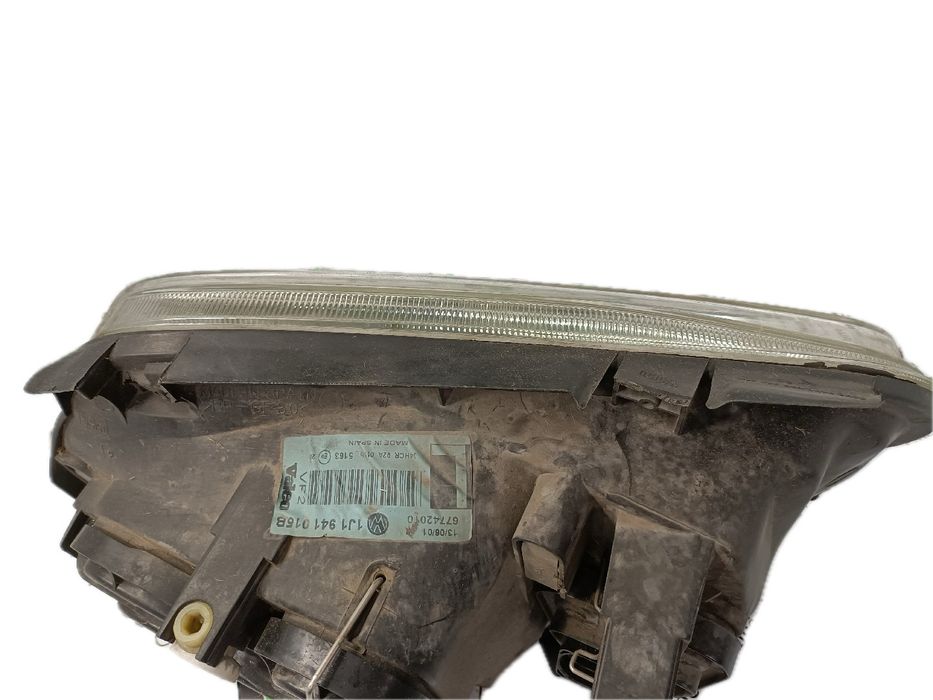 Ótica / farol esquerda VOLKSWAGEN Golf IV (1J1)