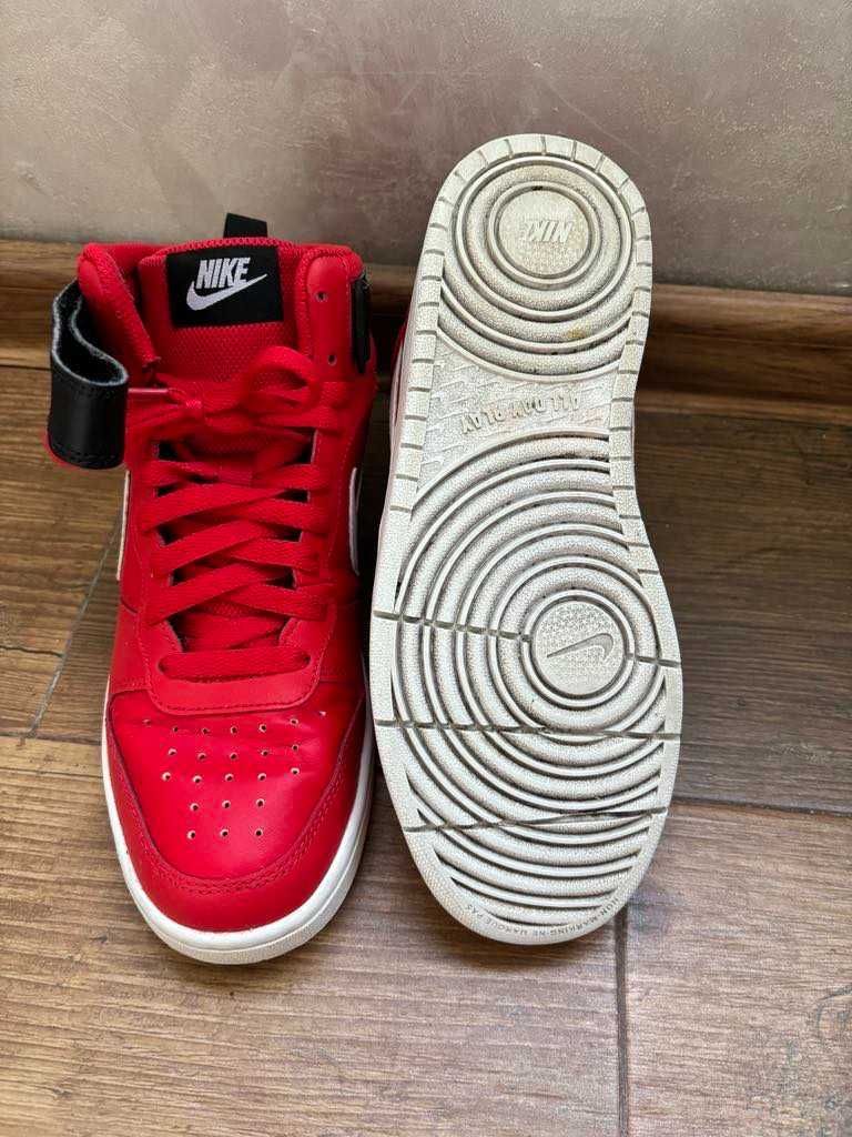 Czerwone Nike Air Force 1 Mid