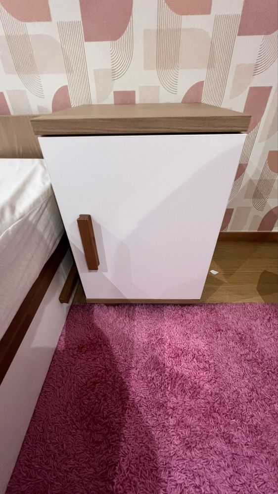 Cama solteiro com cama por baixo