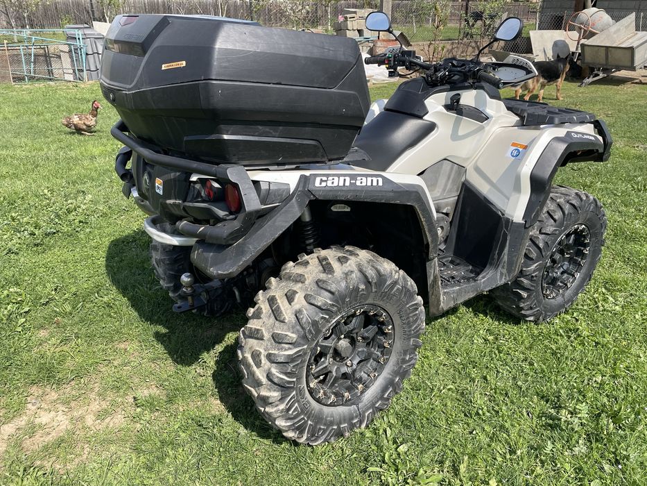 Квадроцикл brp outlander 1000