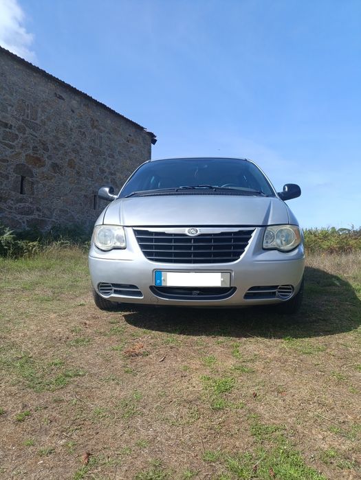 Chrysler Voyager (excelente estado)