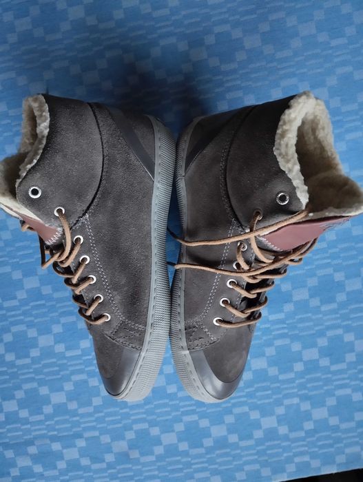 Ботинки женские новые зимние размер -37.5 дл.стель-23.5