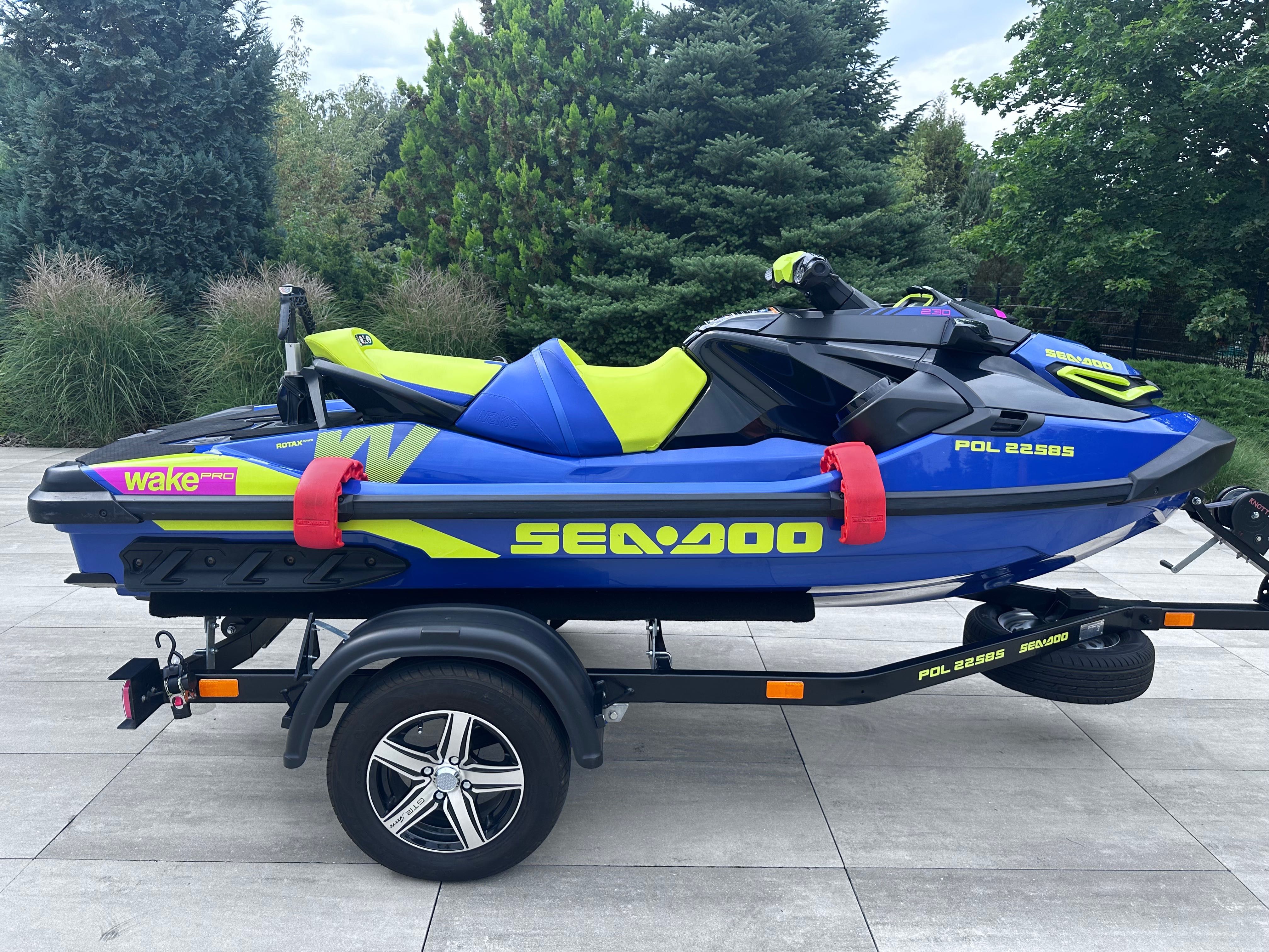 Skuter Wodny BRP Sea - Doo Wake Pro 230