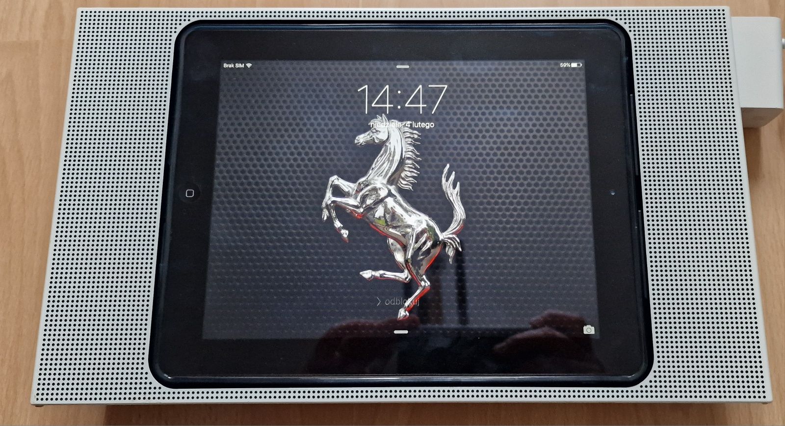 Zestaw Tablet Apple iPad 3 (A1430) WiFi/LTE i BeoPlay A3 Bang&Olufsen