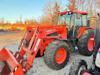 Трактор Kubota M 120