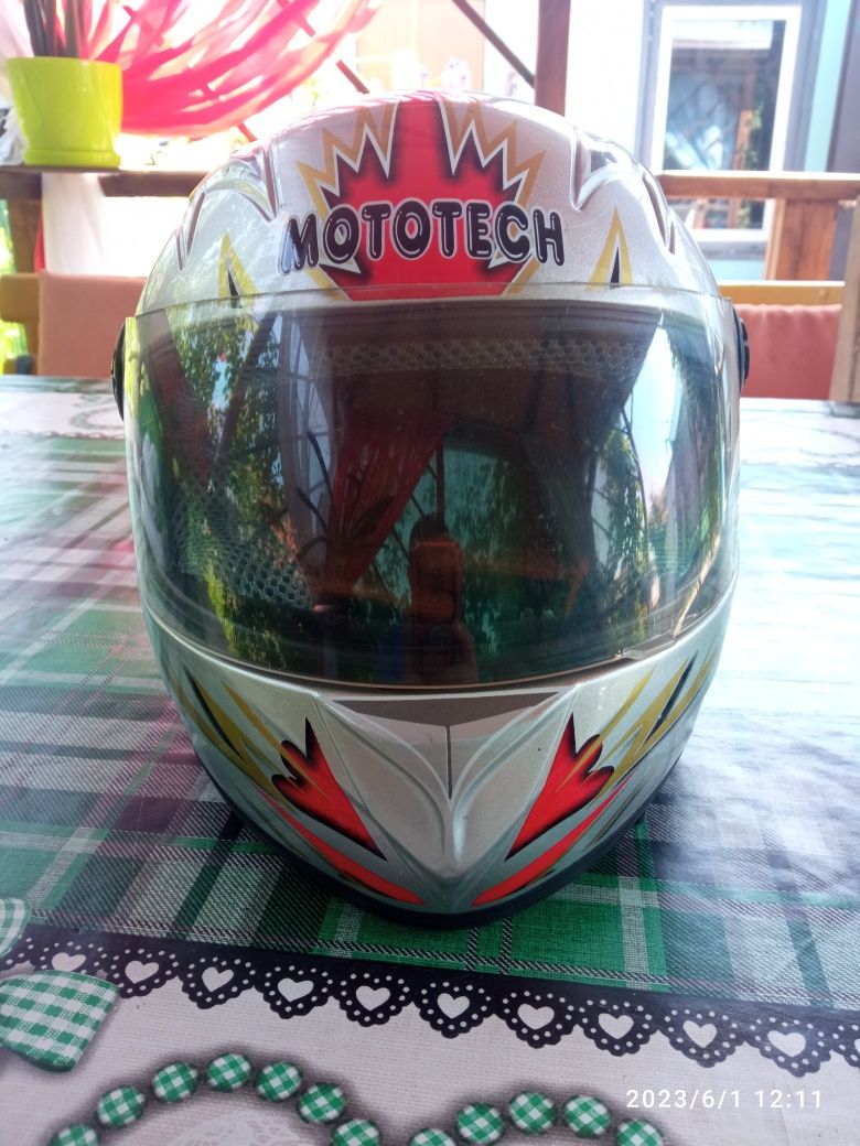 Шлем детский mototech