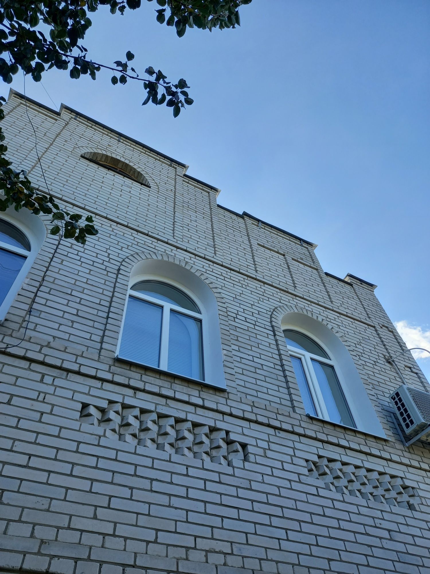 Є Відновлення.Вікна пластикові Металопластиковые окна. Двери. Балконы