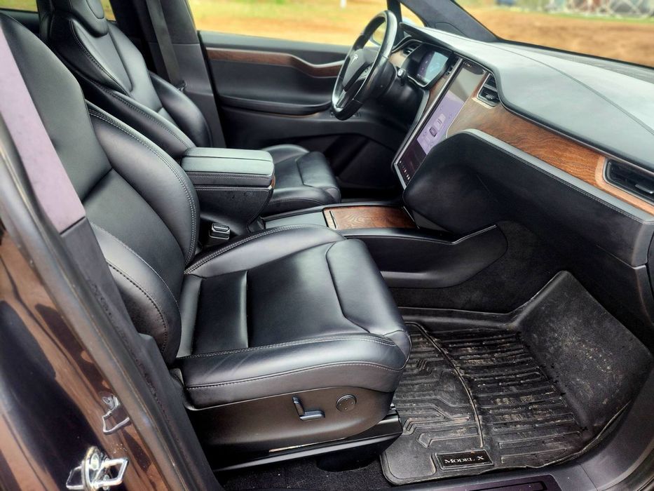 Продам Tesla model X 18 год 100D
