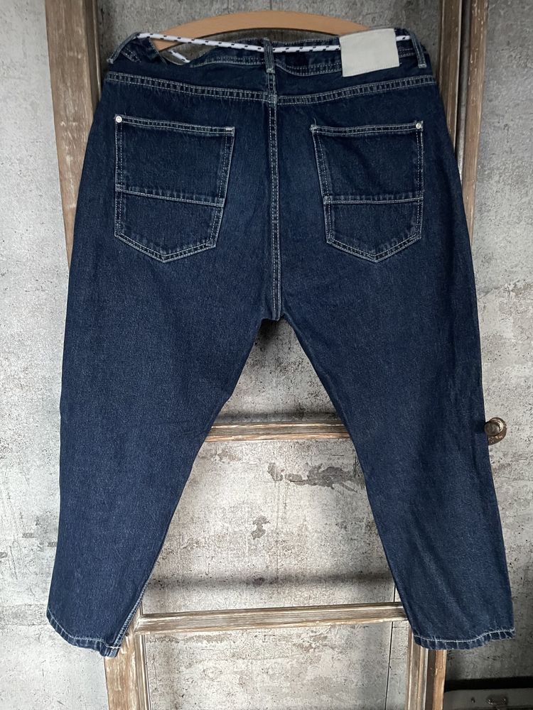 Spodnie jeansy granatowe 3/4 Bershka Slim Cropped Fit  32 euro 42