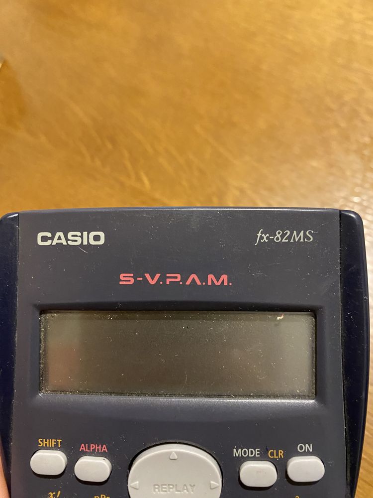 Математический калькулятор Casio fx-82MS