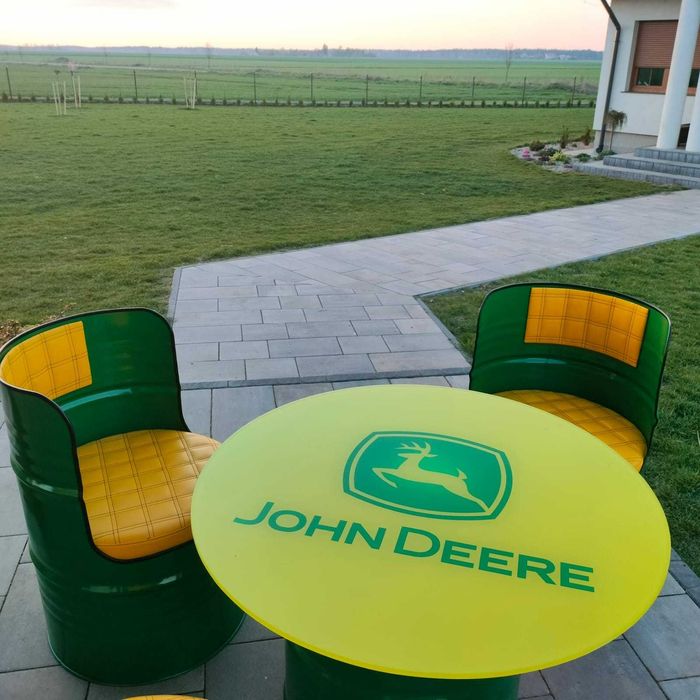 Zestaw  mebli ogrodowych John Deere