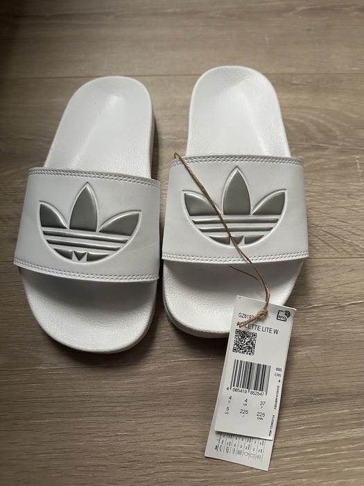 Klapki Adidas Nowe