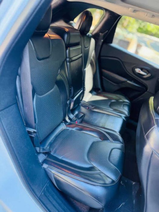 Jeep Cherokee Limited      2016