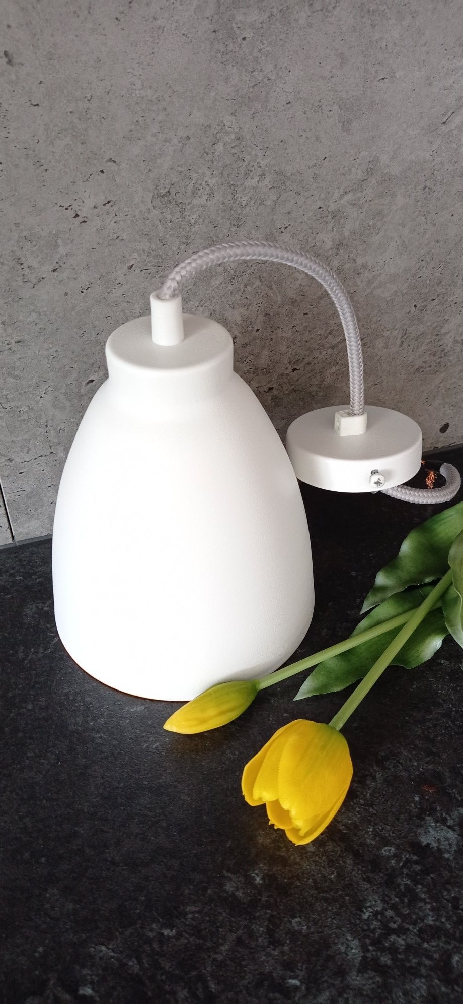 2 szt lampy lampki wiszące białe, pomarańczowe w środku