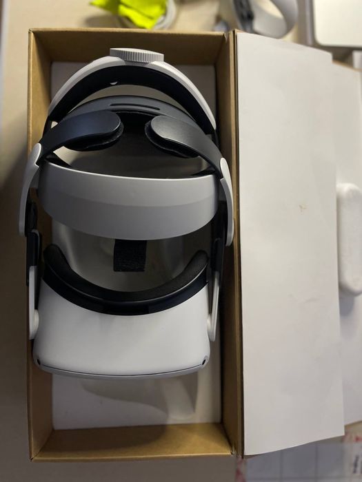 Meta Quest 2 (Oculus Quest 2) 128 ГБ + крепление BOBOVR M2 PLUS