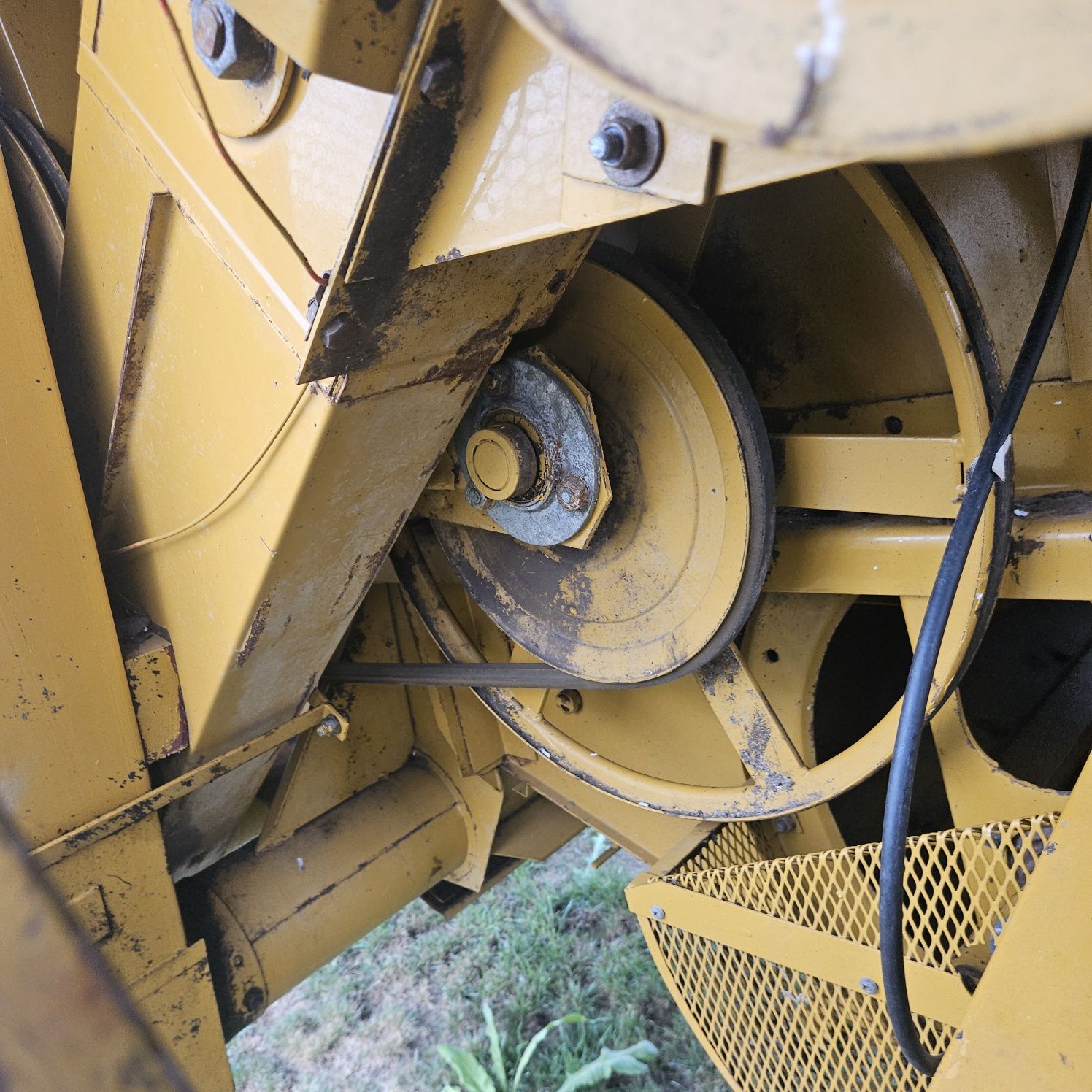 Комбайн зерно збиральний Sampo 600 680 з Фінляндії