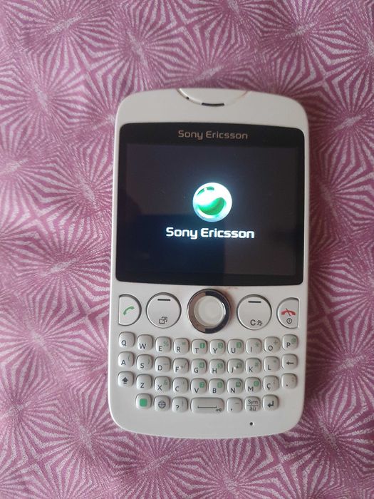 Telemovel Sony Ericsson antigo espectacular branco