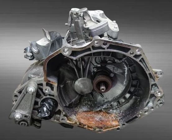 Caixa de velocidades Opel Ref: 8665374