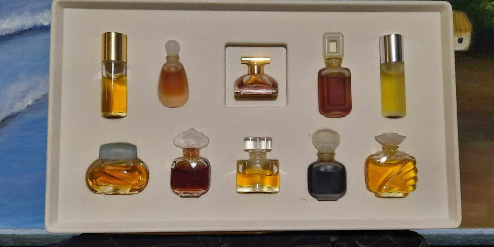 Coffret com coleção de 10 perfumes miniatura originais