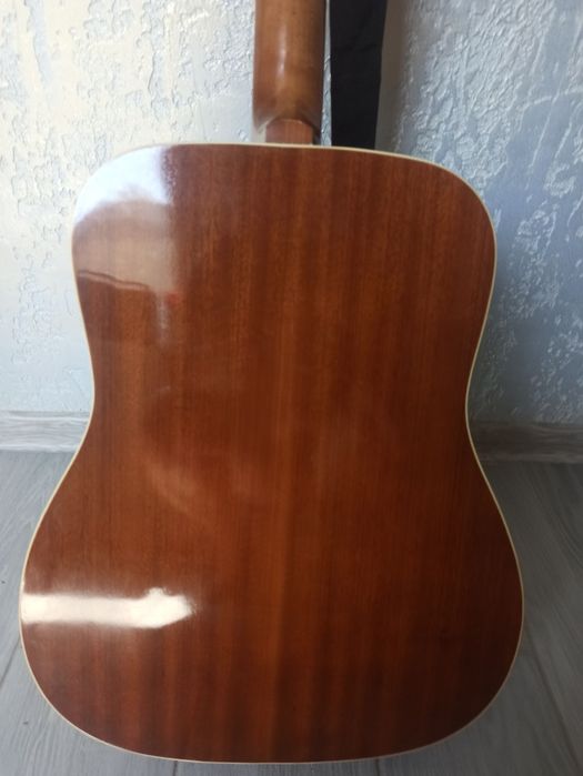 Продам гитару в идеальном состоянии