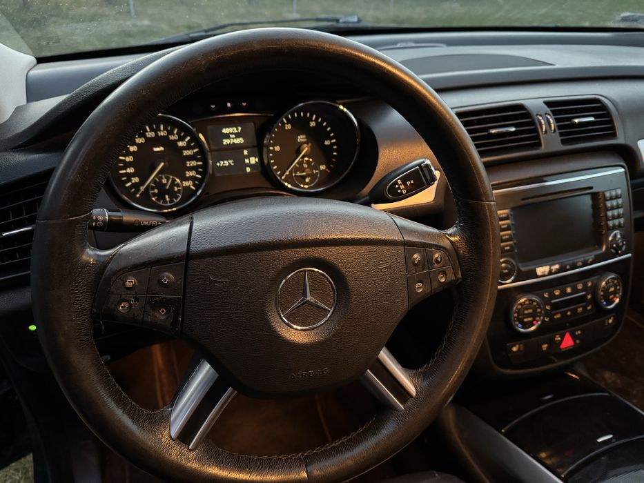 Mercedes R klasa 3.0 cdi 3007r 4 matic 6 osobowy