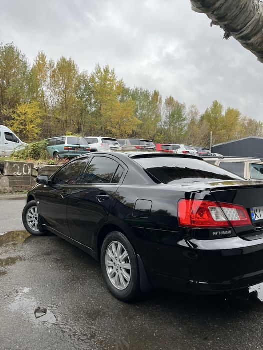 Mitsubishi galant 2009